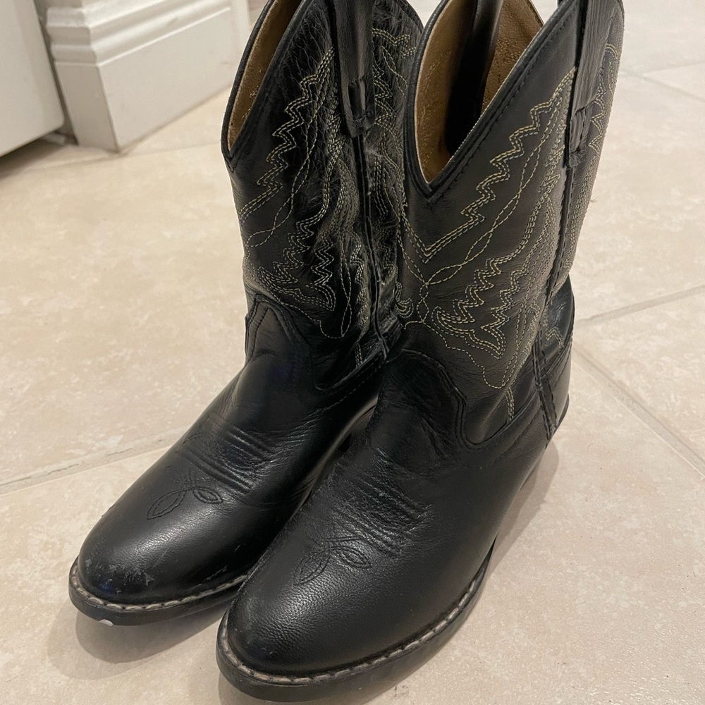 Kids cowboy boots